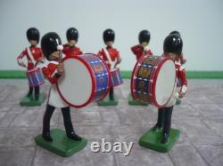 Britains Scots Guards Pipes Drums & Bugle Marching Band & Colour Party