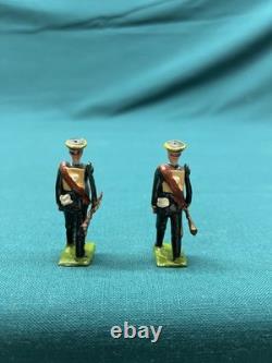 Britains Set #133 Russian Infantry Set of 8 Toy Lead Soldiers