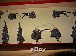 Britains Set 1383-BELGIAN INFANTRY in Steel Helmets firing in Original Box 1952