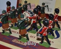 Britains Set #2096 Pipes and Drums of the Irish (CX/1135)