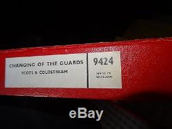 Britains Set 9424 -two Tier Changing Of The Guard At Buckingham Palace-1963
