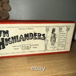 Britains Set No. 114'The Queen's Own Cameron Highlanders'. 1930 version