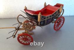 Britains State Open Road Landau, 2094 & Windsor Greys, 13 pcs, 1960. Pre-Owned