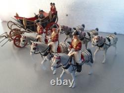 Britains State Open Road Landau, 2094 & Windsor Greys, 13 pcs, 1960. Pre-Owned