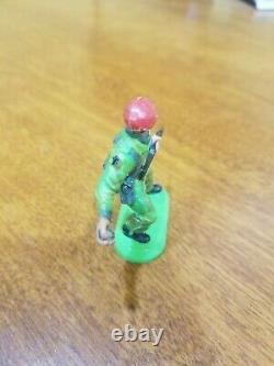 Britains Super Deetail British Paratroops Extremely Rare Lost Pose