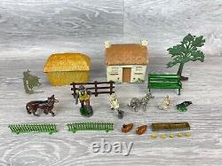 Britains, Taylor & Barrett, Lead Farm 1950's, Cottage, Farmer, Dog, Ducks, Trees