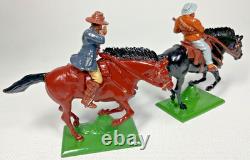 Britains The Boer War Centenary 4 Mounted Boers & 8 Cameron Highlanders #00259