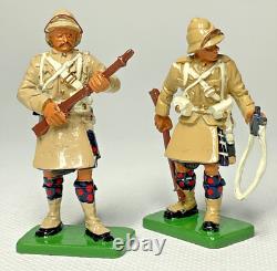 Britains The Boer War Centenary 4 Mounted Boers & 8 Cameron Highlanders #00259