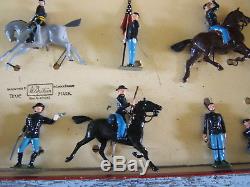 Britains Toy Soldiers 12 pc Box Set 2069 Civil War Union Cavalry Infantry 1862
