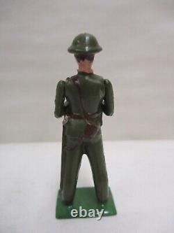 Britains Toy Soldiers #1730 Royal Regiment of Artillery Gunners Set of 8 Figures