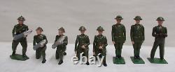 Britains Toy Soldiers #1730 Royal Regiment of Artillery Gunners Set of 8 Figures