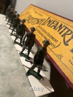 Britains Toy Soldiers British Infantry Set No. 195 From The 1930's
