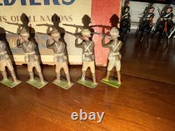 Britains Toy Soldiers Set #119 The Gloucestershire Regiment Firing Rare