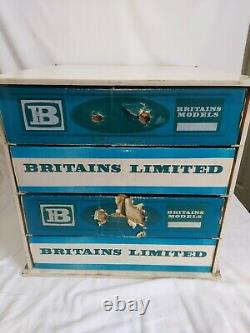 Britains Toys Soldier Farm Or Zoo Shop Counter Display Dealer Trays Rare