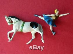 Britains Vintage 1936-61 Lead Circus Equestrienne #355b & Trotting Horse #352b