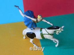 Britains Vintage 1936-61 Lead Circus Equestrienne #355b & Trotting Horse #352b