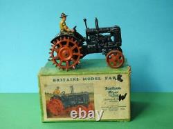 Britains Vintage 1948 Boxed Lead #127f Fordson Major Farm Tractor Spudded Wheels