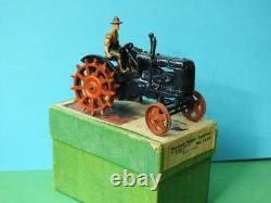 Britains Vintage 1948 Boxed Lead #127f Fordson Major Farm Tractor Spudded Wheels