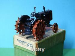 Britains Vintage 1948 Boxed Lead #127f Fordson Major Farm Tractor Spudded Wheels