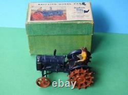 Britains Vintage 1948 Boxed Lead #127f Fordson Major Farm Tractor Spudded Wheels