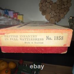 Britains Vintage British Infantry In Full Battle dress No. 1858, original box