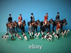 Britains Vintage Lead Hunt Meet Set Mounted & Standing Huntsmen / Women & Hounds