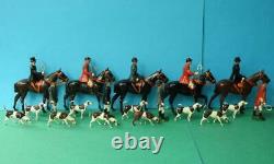 Britains Vintage Lead Hunt Meet Set Mounted & Standing Huntsmen / Women & Hounds