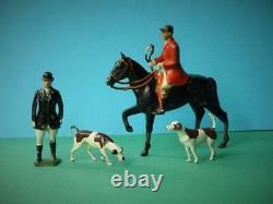 Britains Vintage Lead Hunt Meet Set Mounted & Standing Huntsmen / Women & Hounds