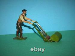 Britains Vintage Pre-war Rare Lead Garden Gardener #051 And Lawnmower #050