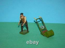 Britains Vintage Pre-war Rare Lead Garden Gardener #051 And Lawnmower #050