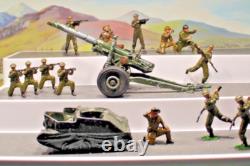 Britains WWII, Vintage Lead soldiers x13 /Bren-gun carrier 1/32 +Crescent Cannon