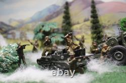 Britains WWII, Vintage Lead soldiers x13 /Bren-gun carrier 1/32 +Crescent Cannon