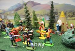 Britains /crescent Cowboy and American Indian attack 29pcs