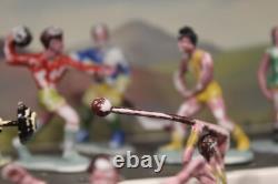 Britains /crescent Cowboy and American Indian attack 29pcs