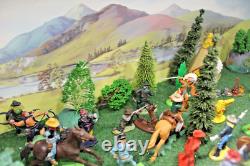 Britains /crescent Cowboy and American Indian fight 29pcs