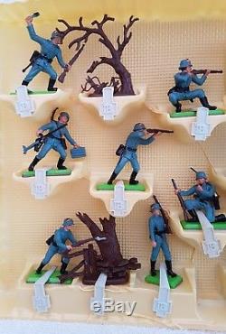 Britains deetail 7348 British and German infantry box set in excellent condition