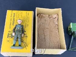 Britains hollow-cast lead figure. Predictor Set 1728. Superb In Original Box