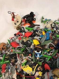 Britains knights And others job lot deetail 1971 medieval