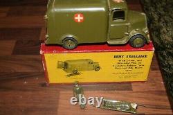 Britains rare Post War Set 1512 Army Ambulance Lead Figures excellent