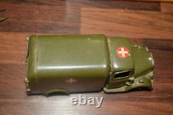 Britains rare Post War Set 1512 Army Ambulance Lead Figures excellent