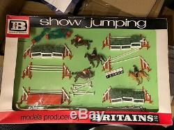 Britains rare boxed Showjumping set 7594 Rare Example