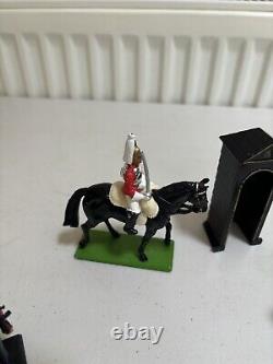 Britains vintage lead toy soldiers job lot Mixed Sets Cavalry Infantry Beefeater