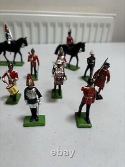 Britains vintage lead toy soldiers job lot Mixed Sets Cavalry Infantry Beefeater