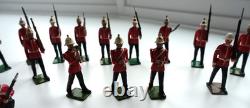 Britains x19 early period Infantry of the line soldiers including x3 bandsmen