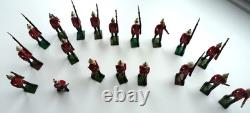 Britains x19 early period Infantry of the line soldiers including x3 bandsmen