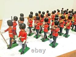 Britians Ltd Soldiers Marching Band 48++ Members, Horns, Drums, Leader