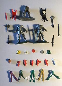 Collection of 22 rare vintage Britains Swoppet Knights with 3 on horses + spares