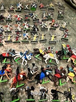 Early Vintage Britains Deetail 1971 KNIGHTS Saracens MOUNTED & Infantry X70