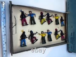 Extremely Rare Britains A Series 6a Set Cowboys & Indians On Foot. Boxed