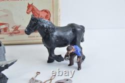 FG TAYLOR & SON 1950s BOXED LEAD FARM SERIES VILLAGE BLACKSMITH SET No. 169